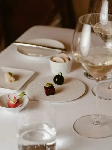 Suinsom Fine Dining Restaurant Tyrol DSC 9227 Copia