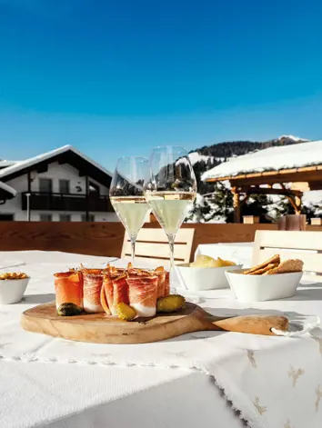 Hotel Tyrol Selva Val Gardena Dolomiti Tyrol Dic 76 2