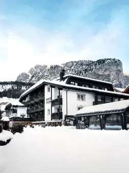 Hotel Tyrol Selva Val Gardena Dolomiti Tyrol Dic 09 2